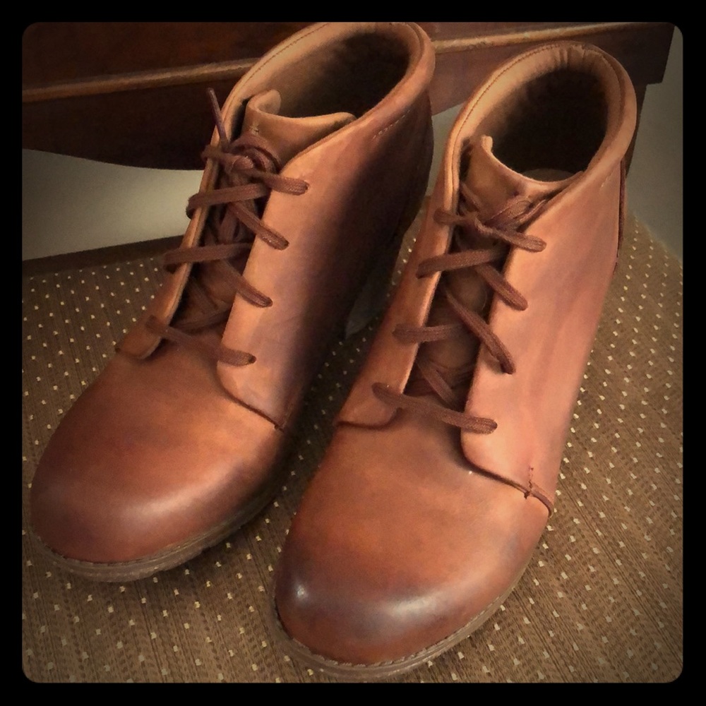 Clark’s Sashlin Sue leather boots